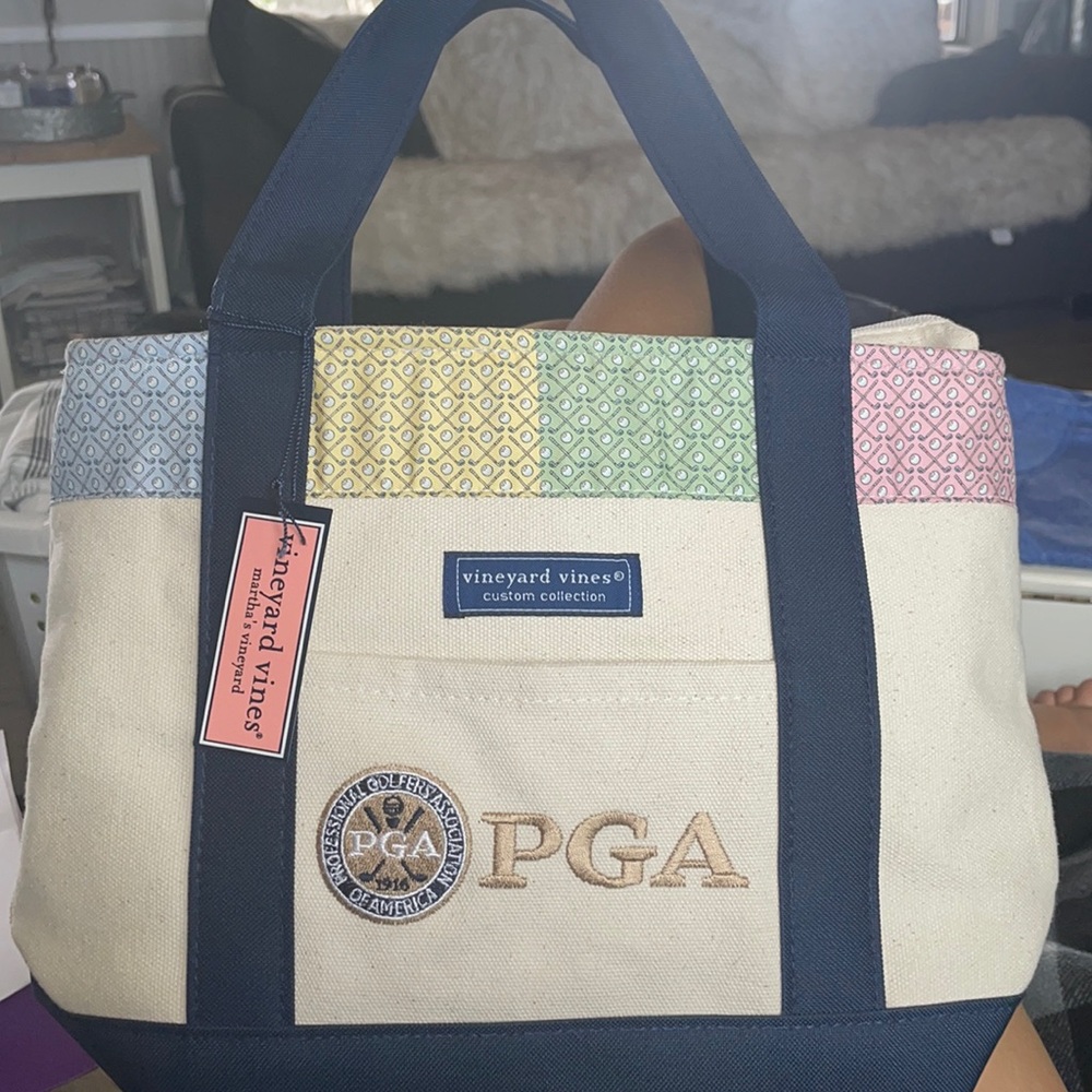 Vineyard Vines PGA tote
